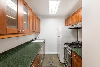 303 Greenwich St in New York, NY - Foto de edificio - Building Photo