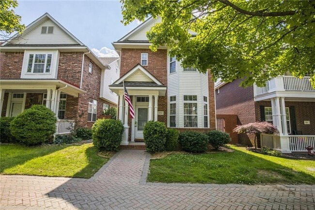 property at 536 Founders Park Dr W