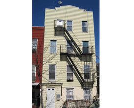 381 Marcy Ave in Brooklyn, NY - Building Photo - Building Photo