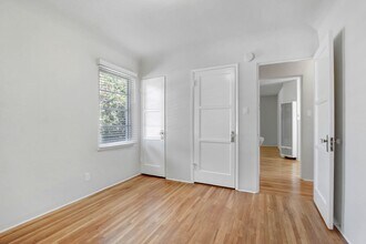 2202-2206 20th St in Santa Monica, CA - Foto de edificio - Building Photo