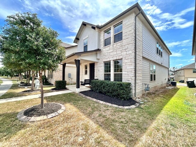 213 Iron Rail Rd in Dripping Springs, TX - Building Photo - Building Photo