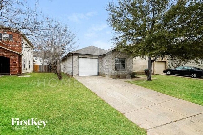 2322 Pue Rd in San Antonio, TX - Building Photo - Building Photo