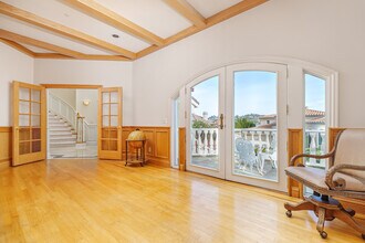 17 Heron Dr in Mill Valley, CA - Building Photo - Building Photo