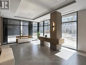700 Sheppard Ave W in Toronto, ON - Building Photo - Building Photo