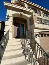 10164 S Driftwood Estate St in Las Vegas, NV - Building Photo - Building Photo
