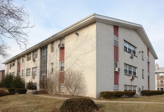Whitehall Manor in Rahway, NJ - Building Photo - Building Photo
