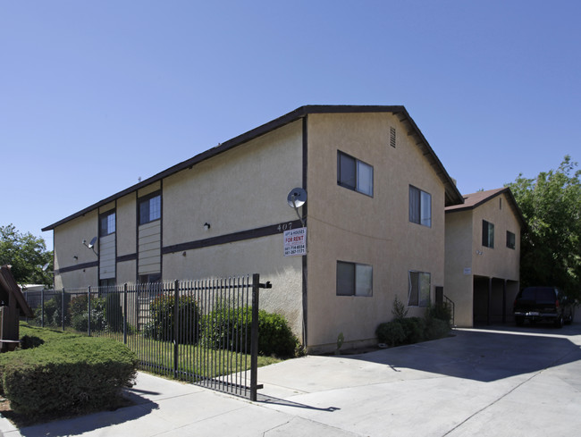 407 Q3 E in Palmdale, CA - Building Photo - Building Photo