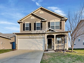 19344 Fox Chase Dr in Noblesville, IN - Building Photo