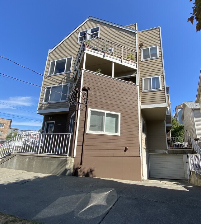 1446 NW 62nd St in Seattle, WA - Foto de edificio