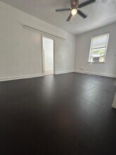 523 24th St in West Palm Beach, FL - Building Photo - Building Photo