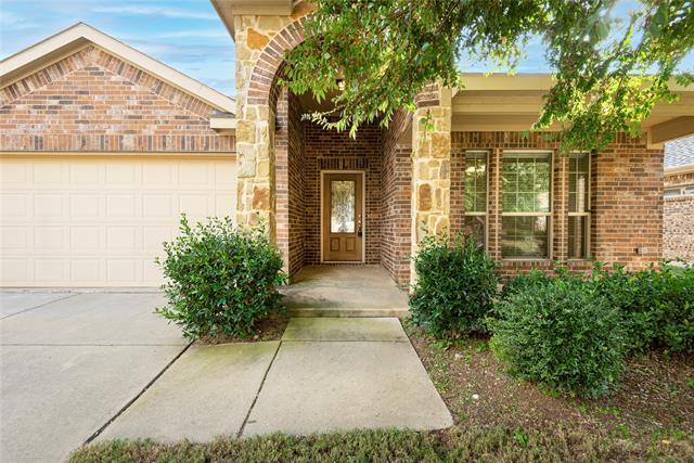1024 Lake Hollow Dr in Little Elm, TX - Building Photo - Building Photo