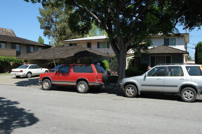 1035 Olive Ave in Sunnyvale, CA - Building Photo - Building Photo