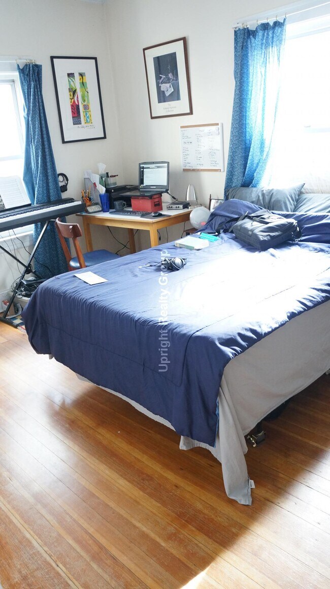19 Wallingford Rd, Unit 1