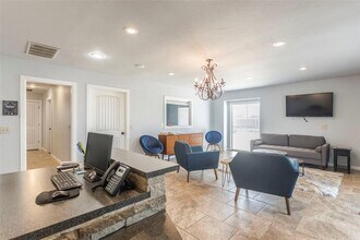 1700 E State Hwy 152 in Mustang, OK - Building Photo - Building Photo