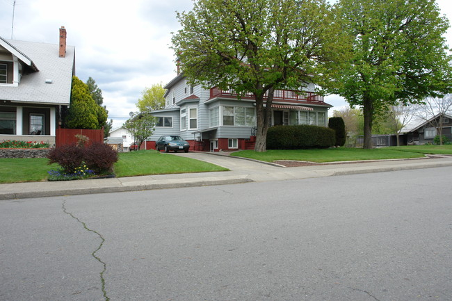 806 W York Ave in Spokane, WA - Building Photo - Building Photo