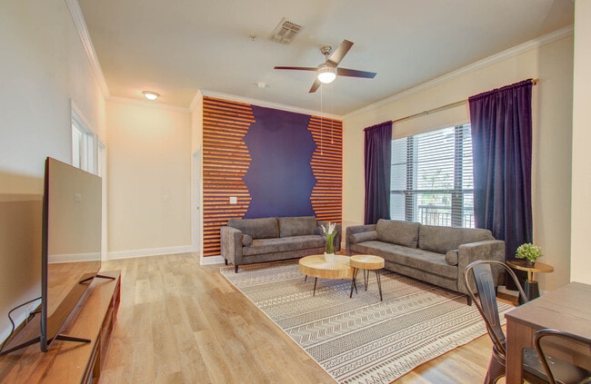 property at 4620 N Braeswood Blvd