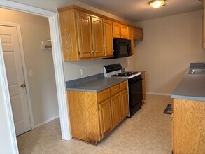 2310 S Hickory St in Sapulpa, OK - Building Photo - Building Photo