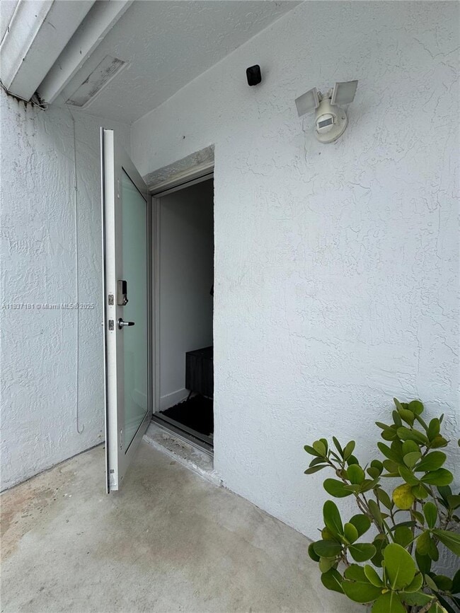 12923 SW 207th Terrace in Miami, FL - Building Photo - Building Photo