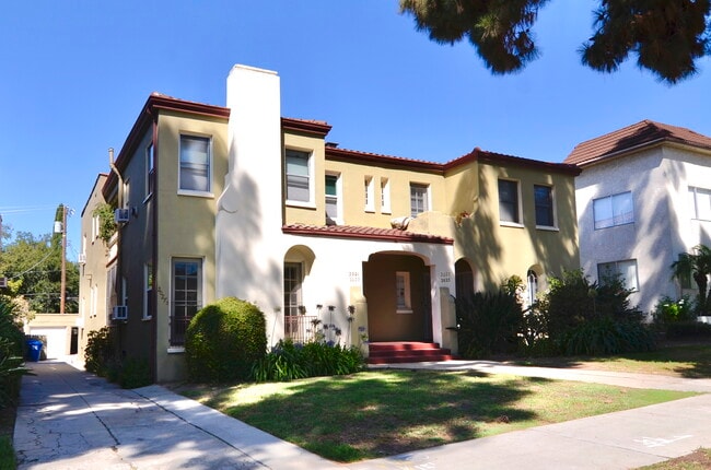 property at 2021 N Vermont Ave