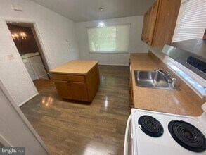 11602 Le Baron Terrace in Silver Spring, MD - Building Photo - Building Photo