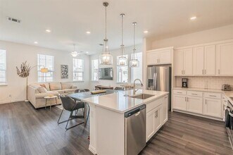 7535 Millingston Rd in Dallas, TX - Building Photo - Building Photo