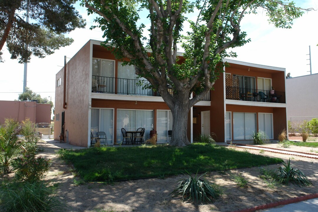 Continental Park in Las Vegas, NV - Building Photo