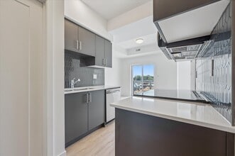 950 St David St N in Fergus, ON - Building Photo - Building Photo
