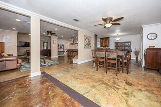 2490 S Shore Dr in Biloxi, MS - Building Photo - Building Photo