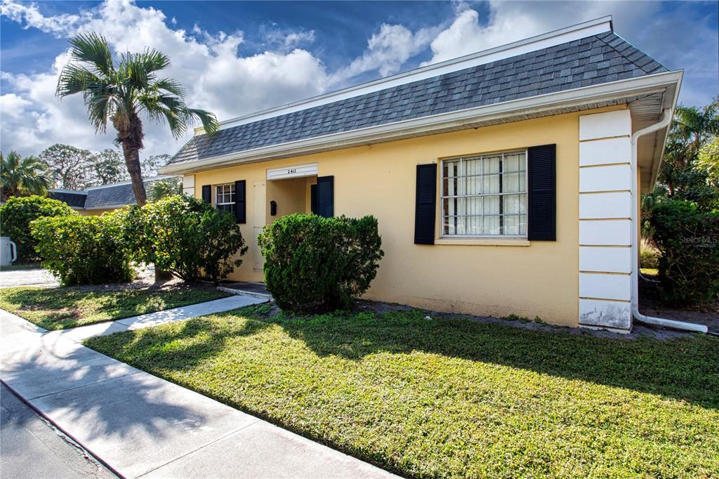 2413 Aspinwall St in Sarasota, FL - Building Photo