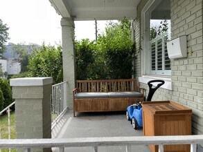 1700 D St SE in Washington, DC - Building Photo - Building Photo