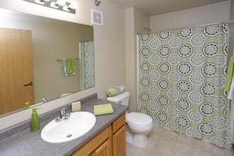 Belcastle Apartments in Bismarck, ND - Foto de edificio - Interior Photo