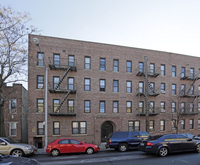 3279 44th St in Astoria, NY - Foto de edificio - Building Photo