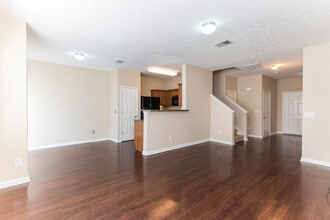 8725 Ambonnay Dr in Brentwood, TN - Foto de edificio - Building Photo