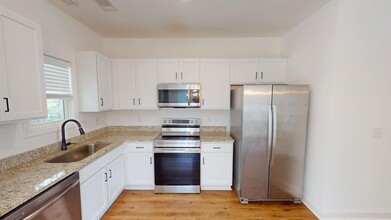 864 Levitan Dr in Columbia, TN - Building Photo - Building Photo