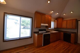 6015 Ursa Ln in Colorado Springs, CO - Building Photo - Building Photo