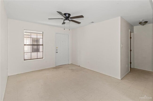 7 S 24th St in McAllen, TX - Building Photo - Building Photo
