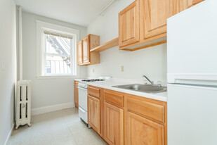 651 Huntington Ave, Unit 35 Apartments