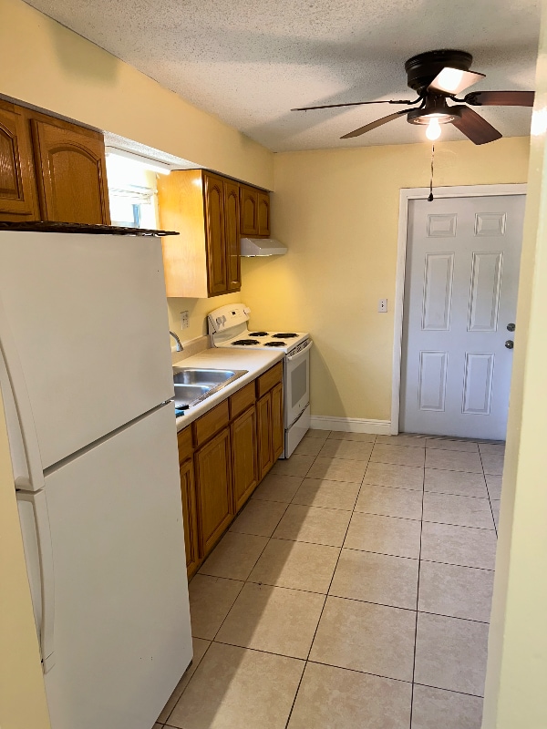 1732 Gladys St in Largo, FL - Building Photo - Building Photo