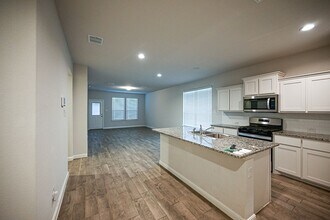 121 Hollytree Ln in Boyd, TX - Building Photo - Building Photo