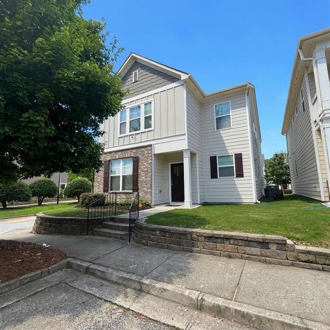 property at 602 Lofty Ln