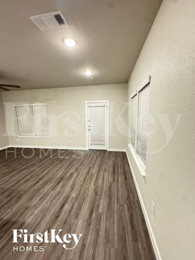 18338 W Centro Cir in Shenandoah, TX - Building Photo - Building Photo