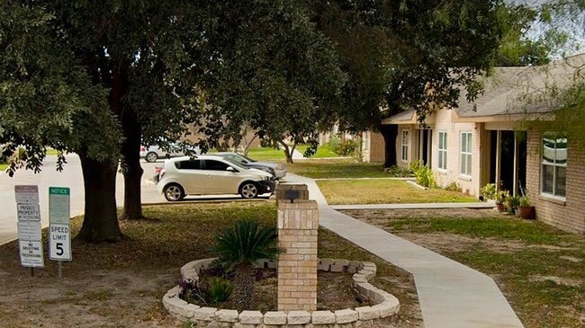 property at 600 N Fairgrounds Rd