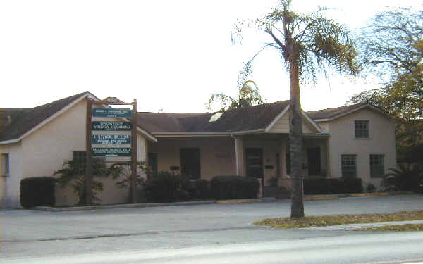 Himes Townhomes in Tampa, FL - Building Photo