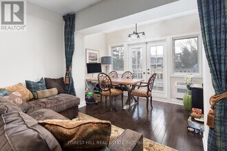 105 Balmoral Ave in Toronto, ON - Building Photo - Building Photo