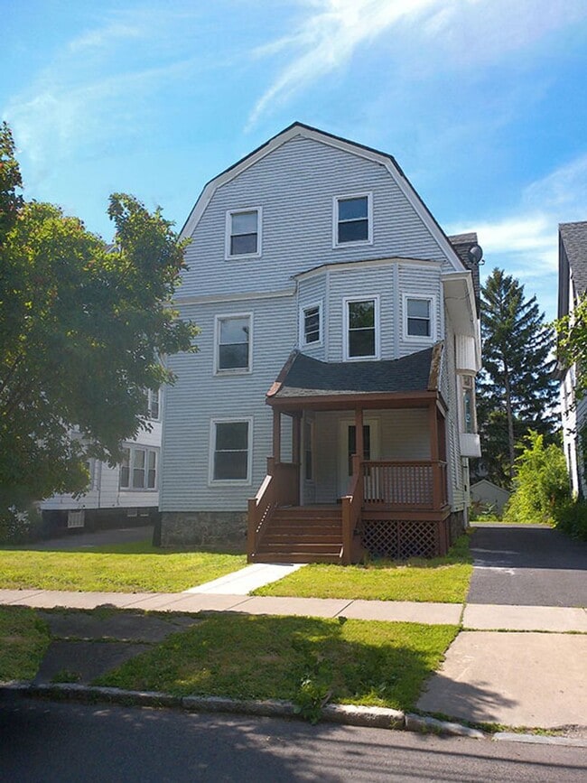 property at 204 Harvard Pl