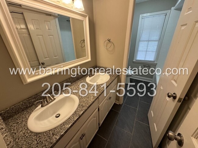 2105 Arrow Leaf Dr in Birmingham, AL - Building Photo - Building Photo