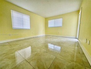 9241 SW 204th Terrace in Cutler Bay, FL - Building Photo - Building Photo