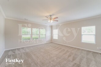 2109 Lake Vista Drive in Mount Holly, NC - Building Photo - Building Photo