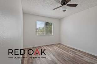 1215 D St, Unit A203 in Corona, CA - Building Photo