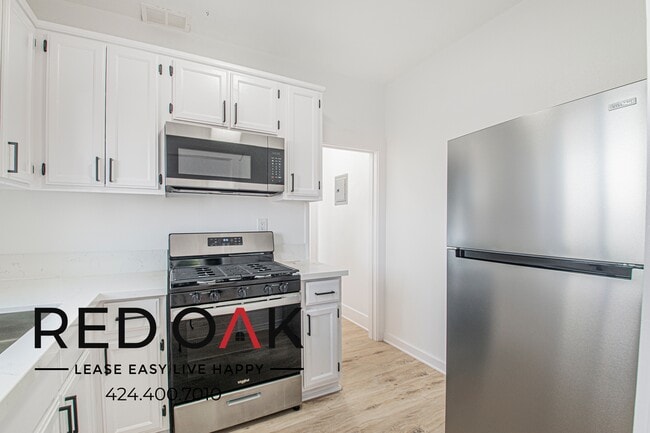 527 W 15th St in Los Angeles, CA - Building Photo - Building Photo